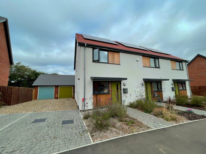 2 Bedroom End Of Terrace House To Rent In Harvest Road, Watton, IP25