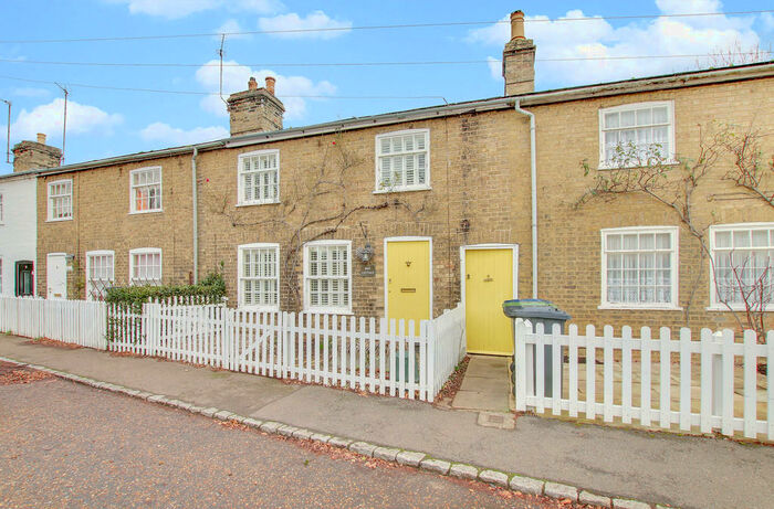 2 Bedroom Cottage To Rent In High Street, Hemingford Abbots, PE28