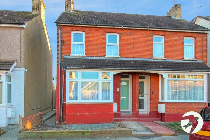 3 Bedroom Semi-Detached House To Rent In Hollybush Road, Gravesend, Kent, DA12