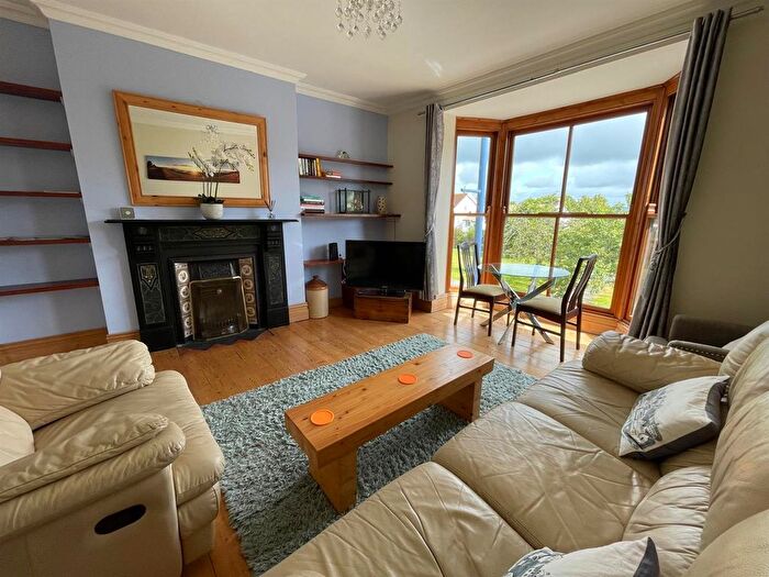 3 Bedroom Maisonette To Rent In Mumbles Road, Mumbles, Swansea, SA3