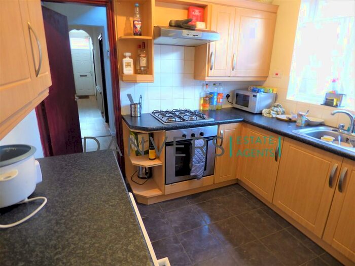 4 Bedroom Terraced House To Rent In Thirlmere Street, Leicester, LE2