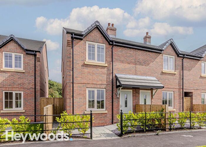 2 Bedroom Town House For Sale In Tollhouse Court, Wrinehill, Crewe, CW3