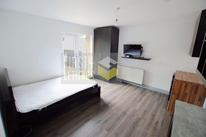 1 Bedroom End Of Terrace House To Rent In Welford Road, Clarendon Park, LE2