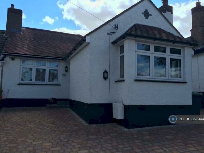 3 Bedroom Bungalow To Rent In Adalia Crescent, Leigh-On-Sea, SS9
