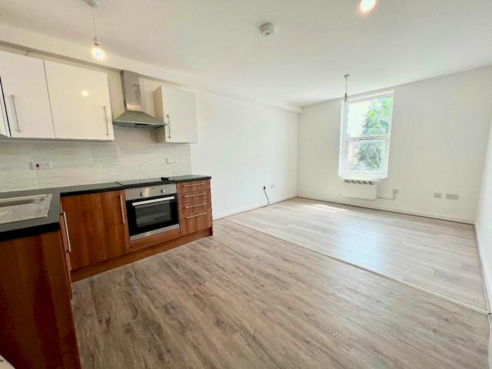 1 Bedroom Flat To Rent In Brigstock Road, Thornton Heath, CR7