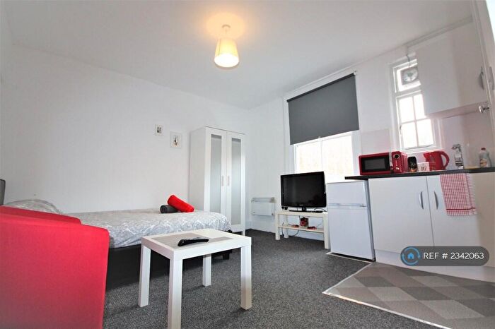 Studio To Rent In Market Street, Heanor, DE75