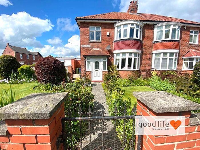 3 Bedroom Semi-Detached House For Sale In Floralia Avenue, Ryhope, Sunderland, SR2