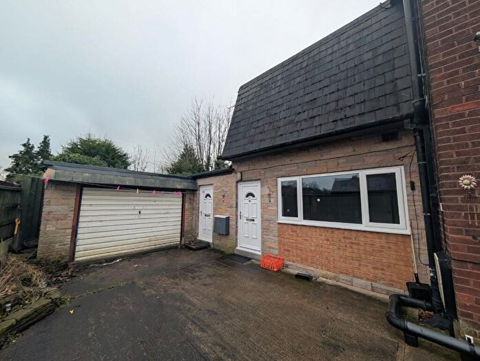 1 Bedroom Flat To Rent In Stanley Road, Leyland, Lancashire, PR25