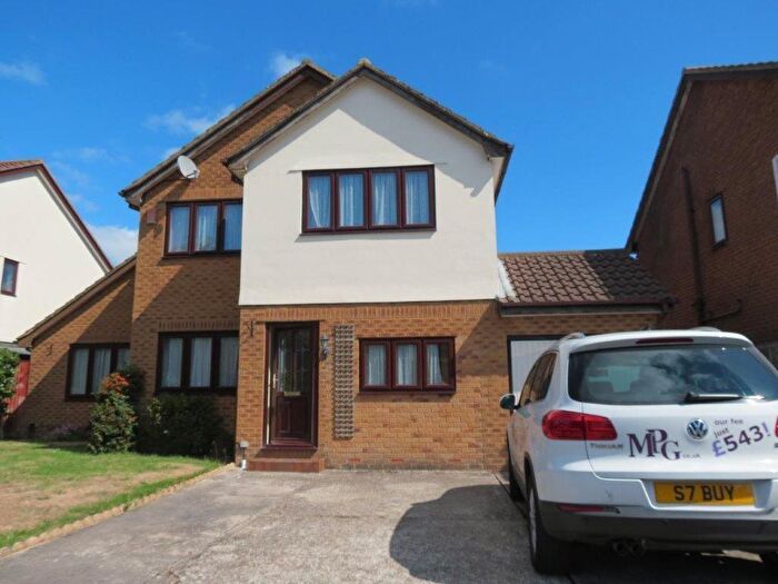 6 Bedroom House To Rent In Bedroom Detached House In Talbot Village, BH12