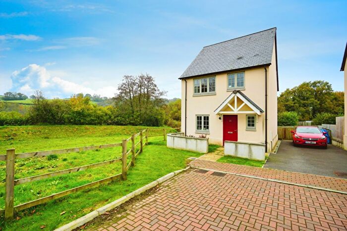 3 Bedroom Detached House For Sale In Barnsclose Mead, Dulverton, Somerset, TA22