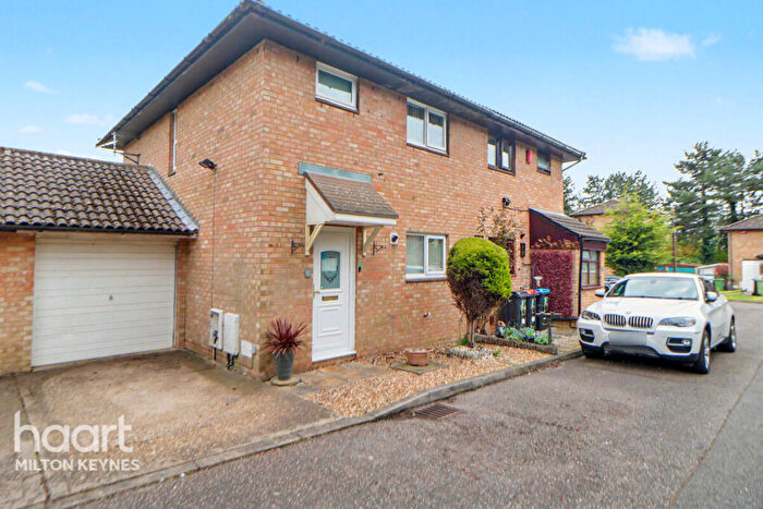 3 Bedroom Semi Detached House For Sale In Golspie Croft, Hodge Lea, MK12