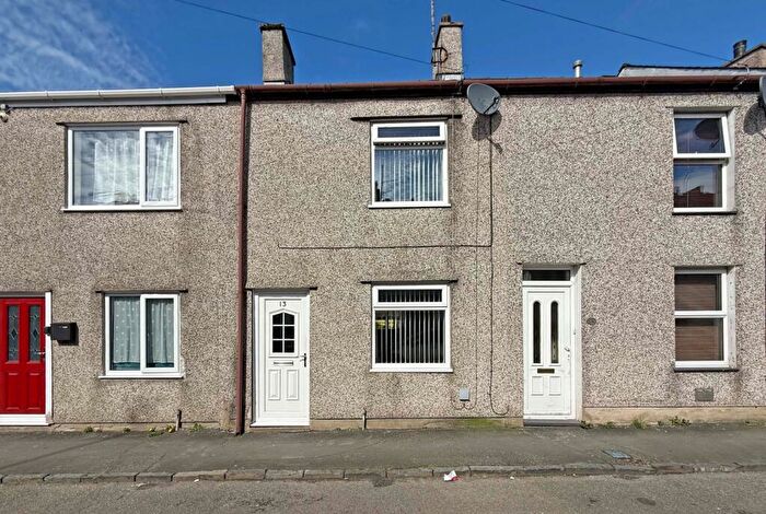 2 Bedroom Terraced House For Sale In William Street, Caernarfon, Gwynedd, LL55