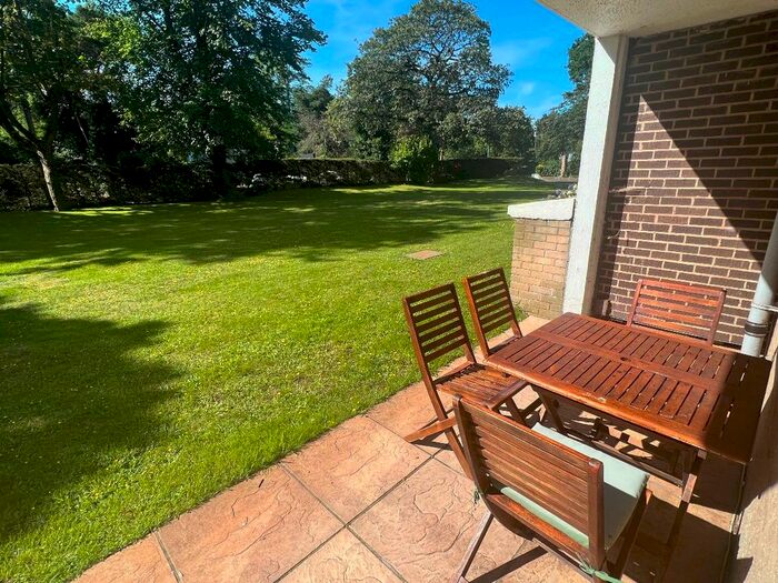 2 Bedroom Flat To Rent In Bourne Pines, - Christchurch Road, Bournemouth, BH1