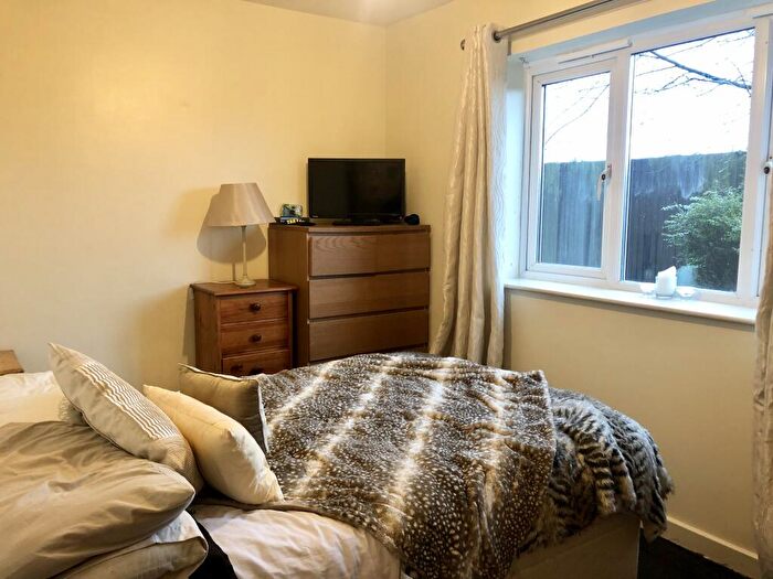 2 Bedroom Flat To Rent In Apple Blossom Grove, Cadishead, M44