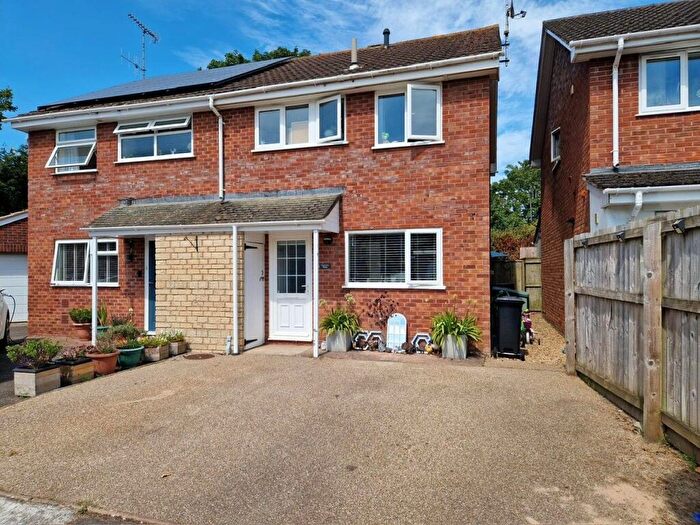 3 Bedroom Semi Detached House For Sale In Chudley Close, Exmouth, EX8