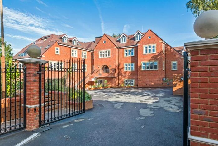 2 Bedroom Flat To Rent In Green Lane, Northwood, HA6