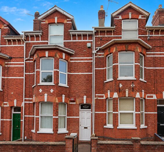 2 Bedroom Flat For Sale In Hillsborough Avenue, Exeter, EX4