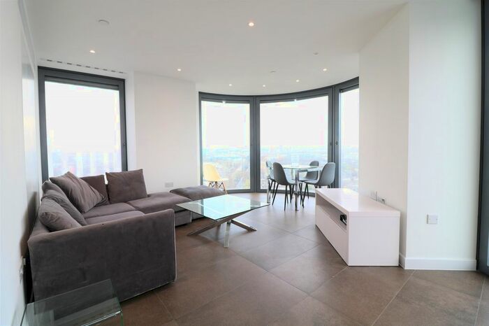 2 Bedroom Flat To Rent In Chronicle Tower, Lexicon, B City Road, Shoreditch, Angel, London, EC1V