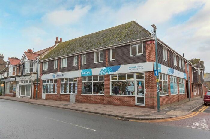 2 Bedroom Flat To Rent In Station Road, Birchington, CT7