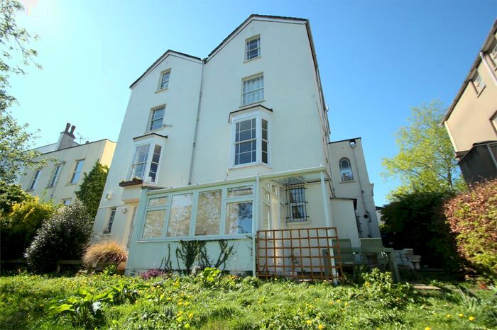 1 Bedroom Apartment To Rent In Victoria Walk, Cotham, Bristol, BS6