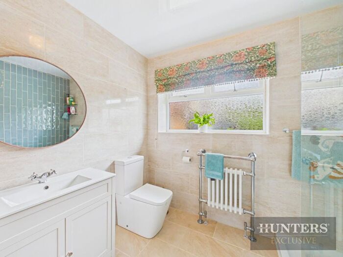 3 Bedroom Detached Bungalow For Sale In Hay Brow Close, Scalby, Scarborough, YO13