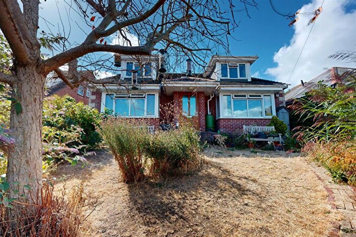 2 Bedroom Flat To Rent In Priests Road, Swanage, BH19