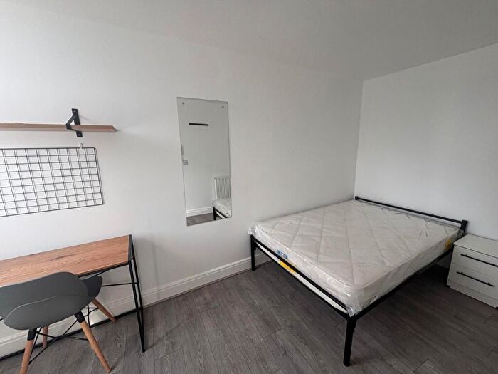 7 Bedroom Flat To Rent In Kensington, Liverpool, L7