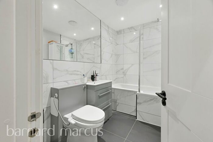 1 Bedroom Flat To Rent In Thrale Road, London, SW16