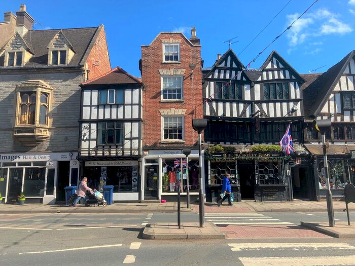 1 Bedroom Flat To Rent In Church Street, Tewkesbury, Gloucestershire, GL20