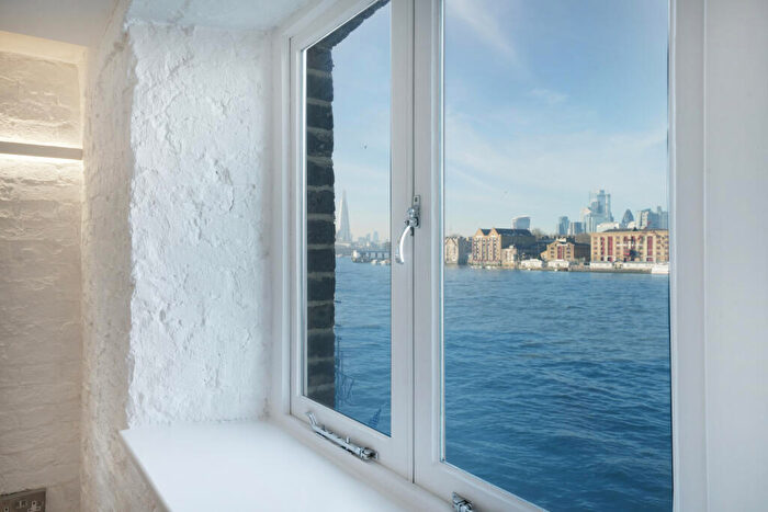 2 Bedroom Flat To Rent In Grices Wharf Apartments, Rotherhithe Street, SE16