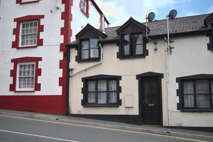 3 Bedroom Property To Rent In The Old Stables, Bideford, Devon, EX39