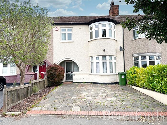 3 Bedroom Terraced House For Sale In Hazelmere Gardens, Hornchurch, RM11