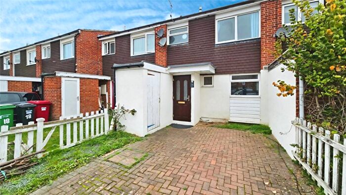 4 Bedroom Terraced House To Rent In Cheviot Road, Slough, Berkshire, SL3