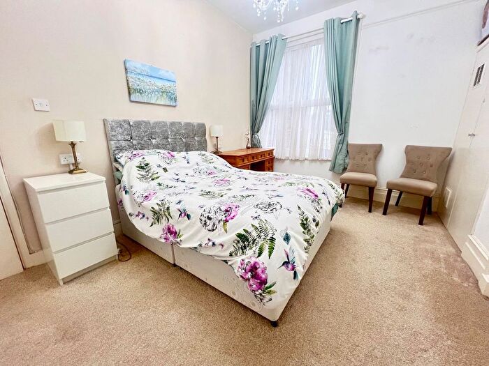 1 Bedroom Flat For Sale In Park Road, Bexhill On Sea, TN39