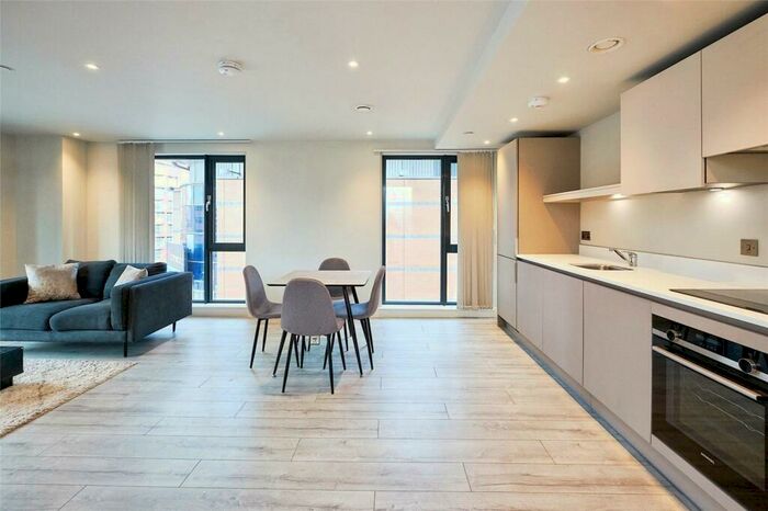 2 Bedroom Apartment To Rent In St Martins Place, Broad Street, Birmingham, West Midlands, B15