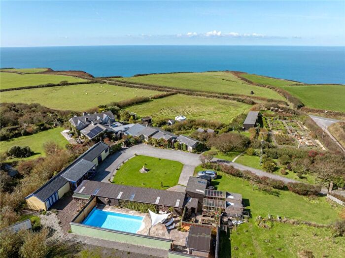 8 Bedroom Property For Sale In Hartland, Bideford, EX39