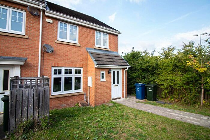 3 Bedroom End Of Terrace House To Rent In Cosgrove Court, Benton, NE7