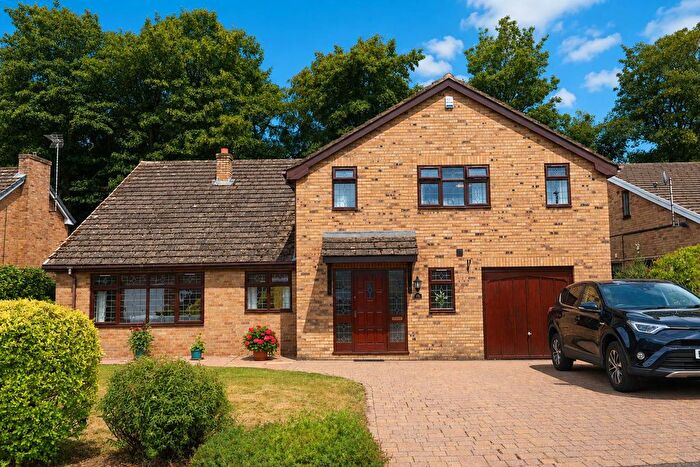 4 Bedroom Detached House For Sale In Coed-Y-Glyn, Wrexham, LL13
