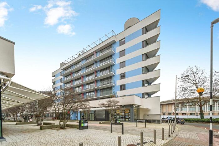 1 Bedroom Flat For Sale In Cathedral Walk, Bristol, BS1