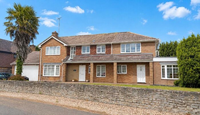 5 Bedroom Detached House For Sale In The Friary, Old Windsor, Old Windsor, Windsor, Berkshire, SL4