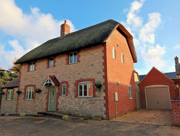 3 Bedroom Detached House To Rent In Sutton Road, Sutton Poyntz, Weymouth, DT3