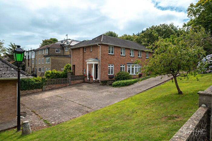 5 Bedroom Detached House For Sale In Chatsworth Avenue, Shanklin, PO37