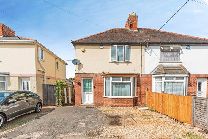 3 Bedroom Semi-Detached House For Sale In Prospect Avenue, Irchester, NN29
