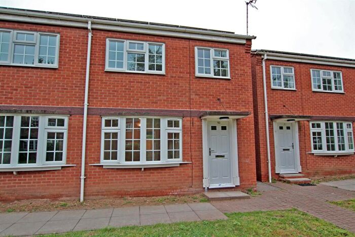 3 Bedroom Town House To Rent In Macmillan Close, Mapperley, Nottingham, NG3