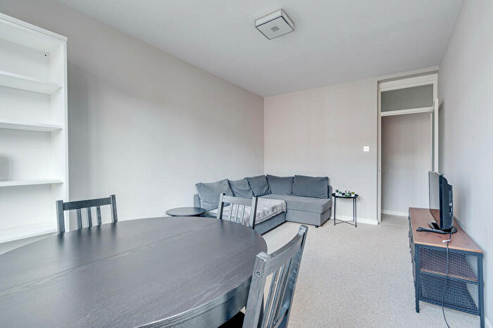 1 Bedroom Apartment To Rent In Shannon Place, St Johns Wood, NW8