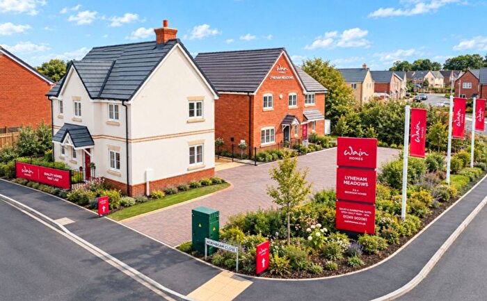 3 Bedroom Semi-Detached House For Sale In Calne Road, Lyneham, SN15