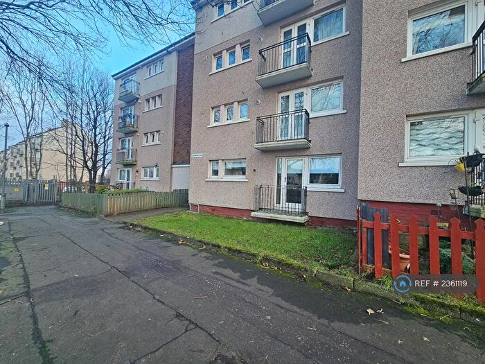 2 Bedroom Flat To Rent In Berryknowes Road, Glasgow, G52