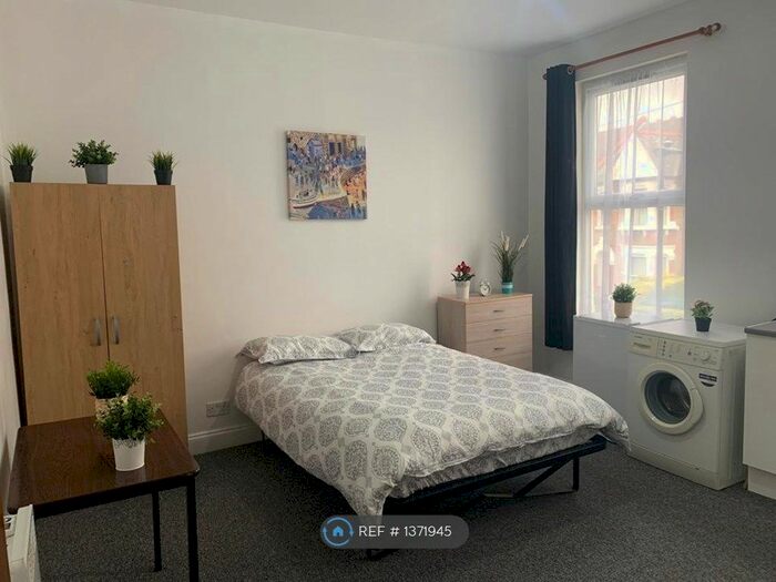 Studio To Rent In Mount Pleasant Road, London, N17