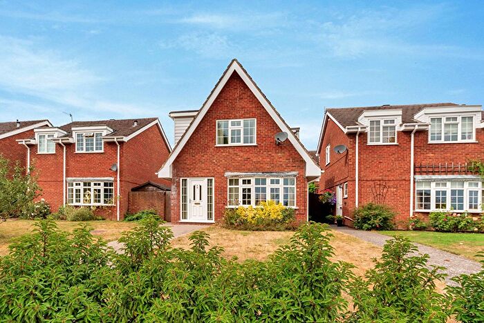 3 Bedroom Detached House For Sale In Station Road, Pershore, WR10