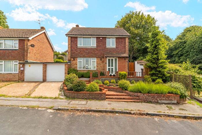 3 Bedroom Detached House For Sale In Exeter Close, Eastbourne, BN22